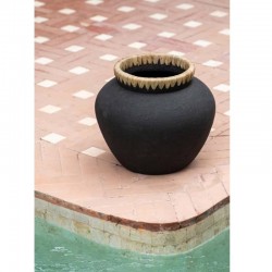 Vase noir terre cuite styly